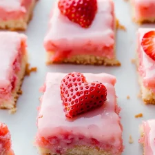 Strawberry Brownies – Easy & Chewy Dessert Recipe