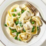 Tortellini with cream sauce