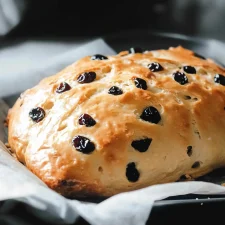 Raisin Bread Recipe – Soft, Sweet, and Perfectly Spiced Bread