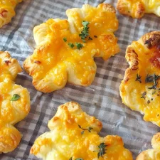 Cheesy Crescent Roll Leaves: An Amazing Ultimate Recipe